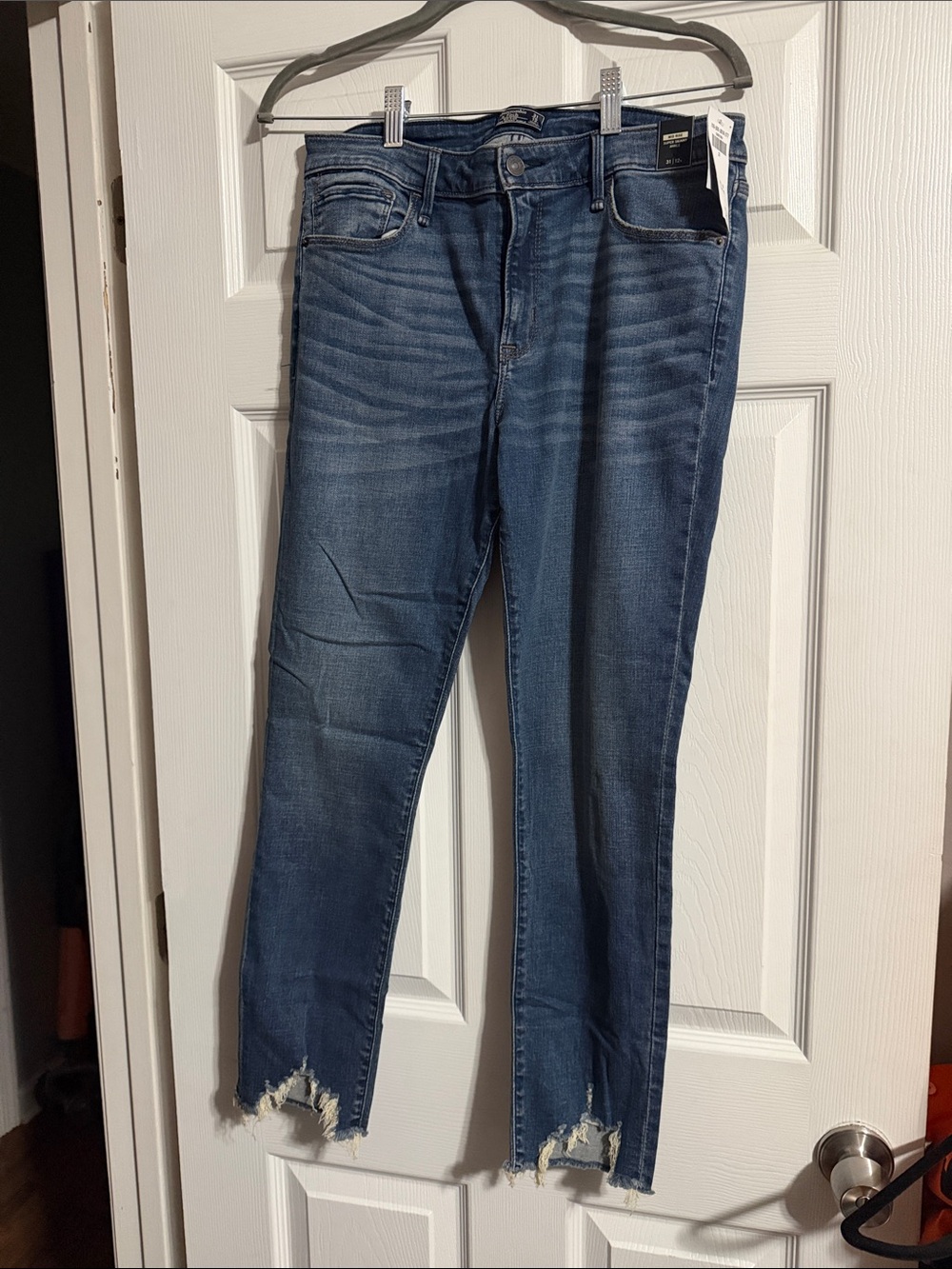 Abercrombie & Fitch Dark Blue Ankle Crop Skinny Jeans